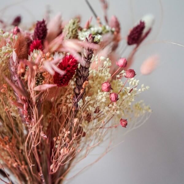 bouquet de fleurs séchées